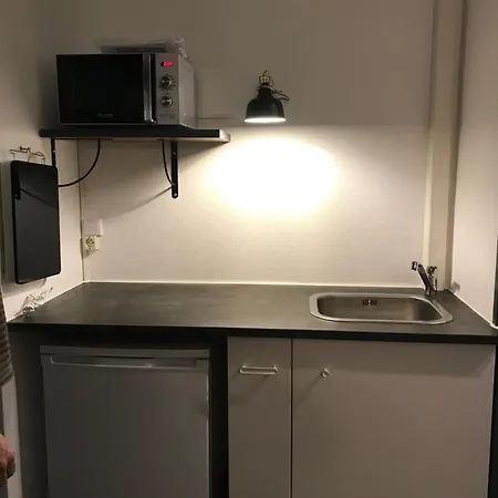 Studio Meuble - Face A La Gare Apartment